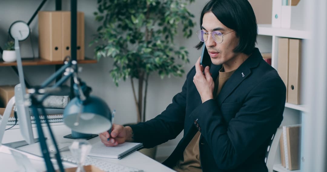 向佐感谢郭碧婷看护家庭 晒两个孩子视频相片